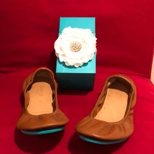 TIEKS size 8 CHESTNUT Barely worn.